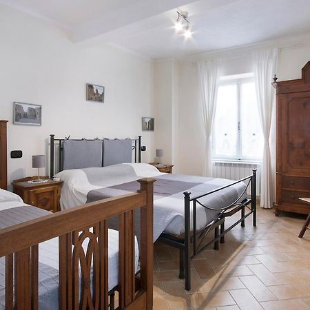 B&B Sotto Le Torri Albenga Exteriör bild