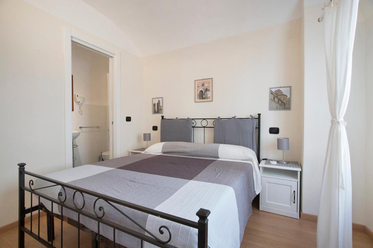 B&B Sotto Le Torri Albenga Exteriör bild