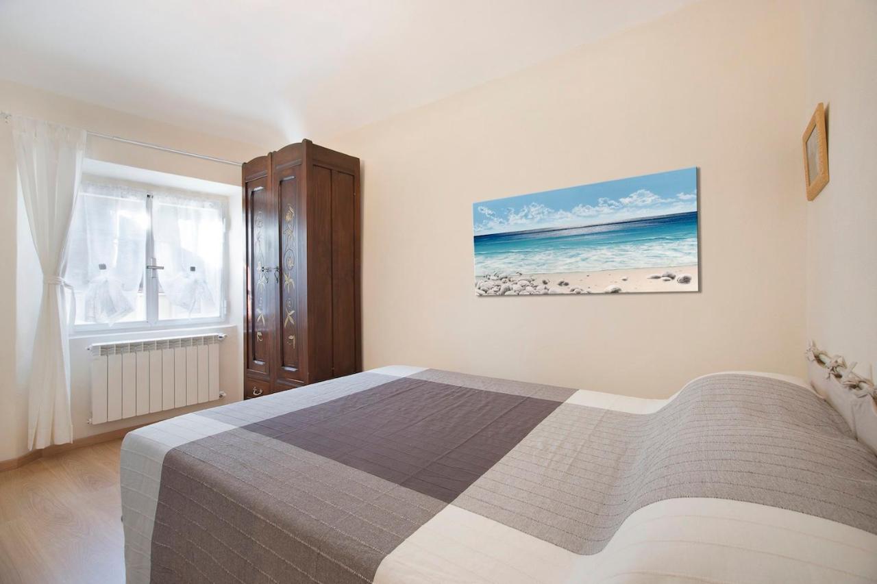 B&B Sotto Le Torri Albenga Exteriör bild